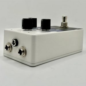 Alternative view of Humanoid HFX006 Shadows - Bright and Clear Delay Pedal